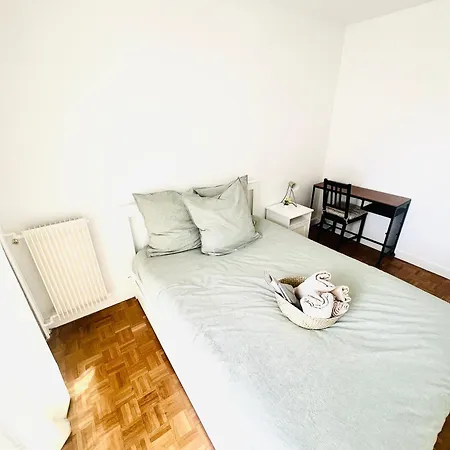 Apartment Defense-2rooms-forwork-balcony-freeparking *